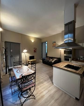 Cosy House T3 City Center, Museum, Place Carnot Carcassonne Bagian luar foto
