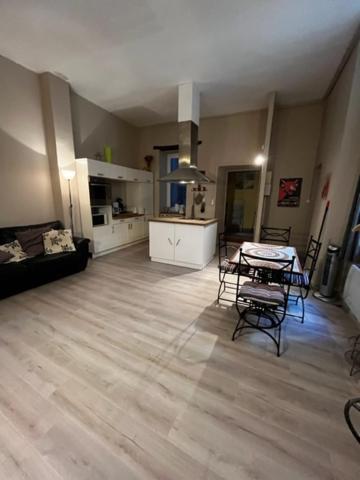 Cosy House T3 City Center, Museum, Place Carnot Carcassonne Bagian luar foto